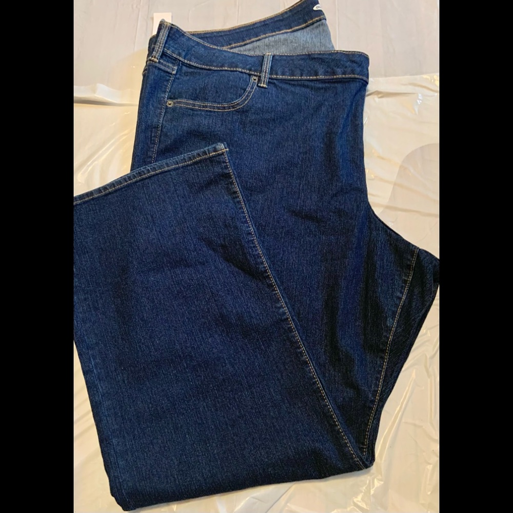Old Navy Women’s Bootcut Jeans.         2 pair - 10$ for both #18